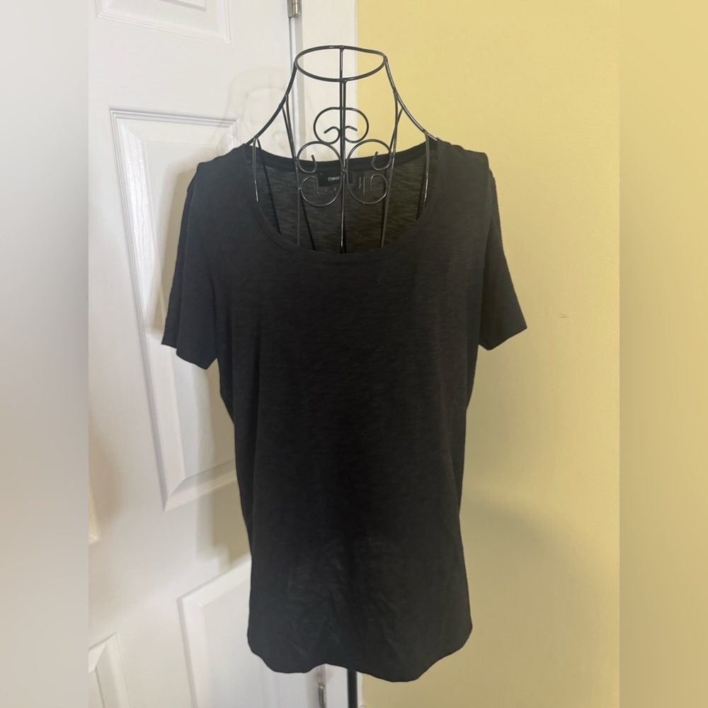 Theory Scoop Neck Basic Black Tee Size Large - Picture 4 of 8